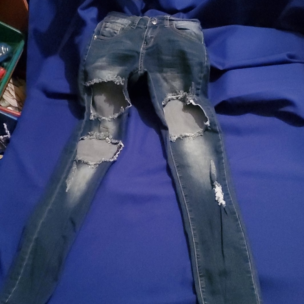 Jeans - Picture 2 of 4